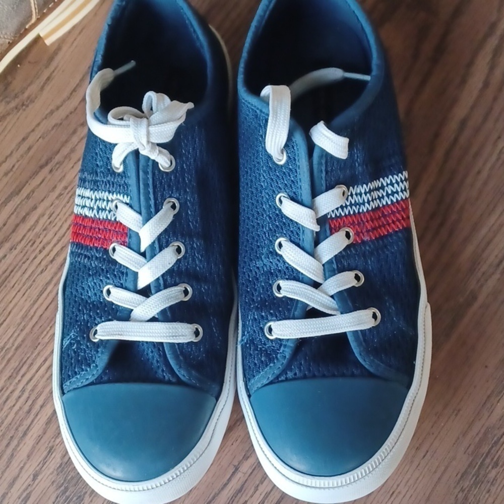 Tommy Hilfiger Sneakers Shoes Women’s Size 7.5 Red White Stripe Mesh Dark Blue